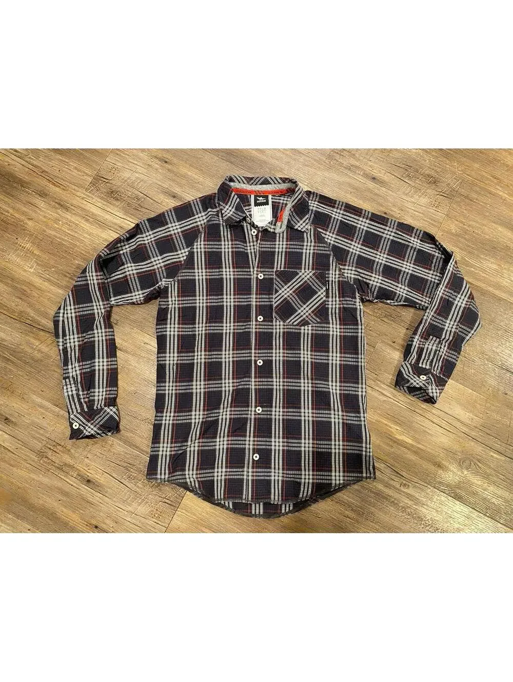 Adidas Climalite Black and Red Plaid Button Down Lightweight Men’s Shirt Sz Sm